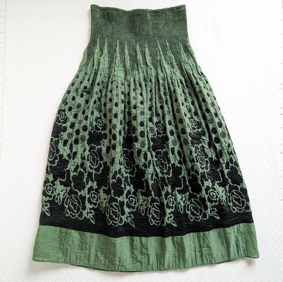 Lapis Dresses & Skirts - Lapis Strapless Midi Tube Convertible Dress Black Green Stretch Smocked, S-L